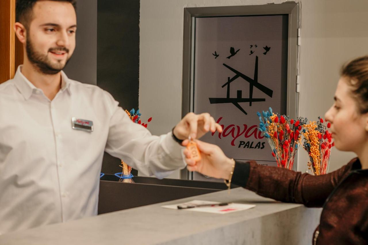 ארזינג'אן Hayat Palas מראה חיצוני תמונה